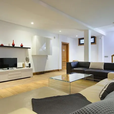 Villa Mamma Mia Pool Heat Private & Jacuzzi