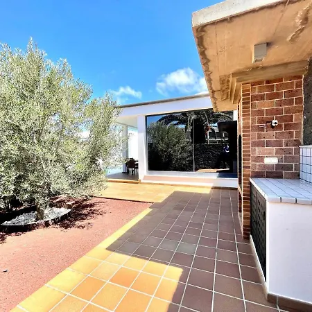 Mamma Mia Pool Heat Private & Jacuzzi Villa