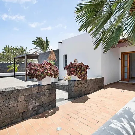 Mamma Mía Villa *