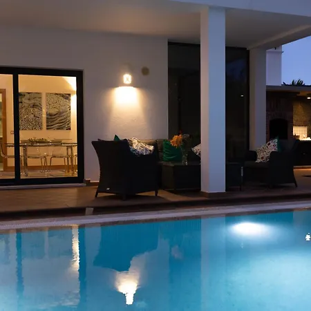 Mamma Mia Pool Heat Private & Jacuzzi * Playa Blanca (Lanzarote)