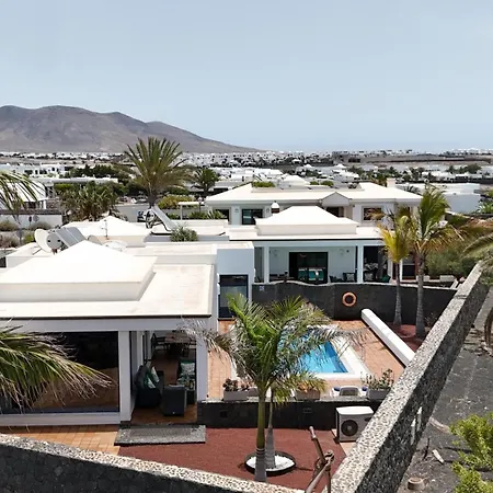Mamma Mia Pool Heat Private & Jacuzzi Villa Playa Blanca (Lanzarote)