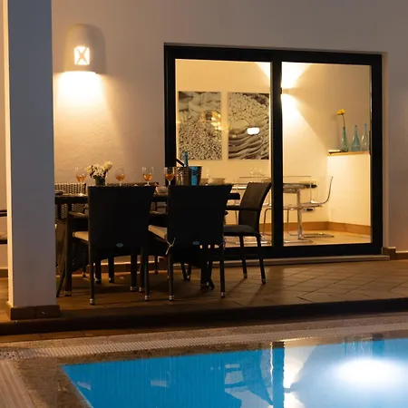 Villa Mamma Mia Pool Heat Private & Jacuzzi