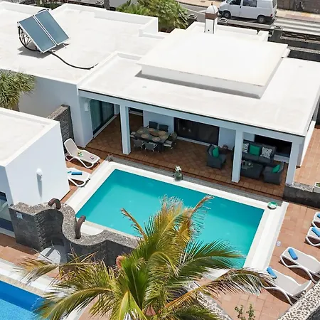 Mamma Mia Pool Heat Private & Jacuzzi Villa