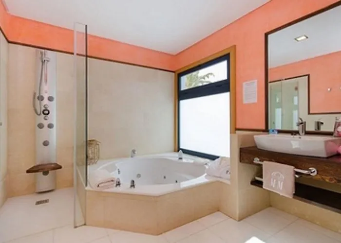 Mamma Mia Pool Heat Private & Jacuzzi * Коста Бланка