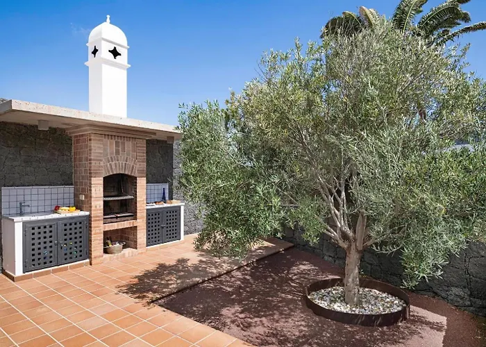 Mamma Mia Pool Heat Private & Jacuzzi Вилла *